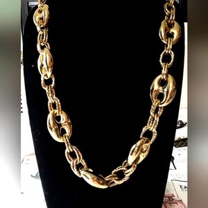 Elegant Gold Chain Necklace